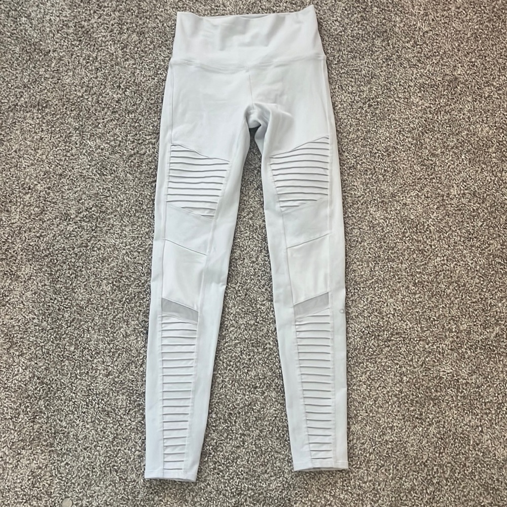 Alo Yoga Moto leggings